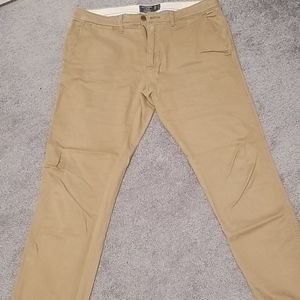 Abercrombie & Fitch Chino Pants